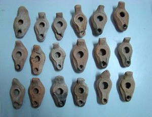 لقى من تل دامر.jpg