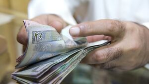 دنانير كويتية.