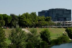 Nouvelle Mairie de Montpellier.jpg