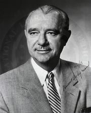 Vincent du Vigneaud 1955.jpg