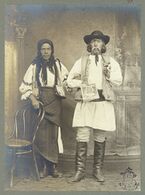 Adler - Pereche de ceangăi din Ghimeş, jud. Bacău.jpg