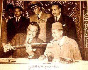 صورة لعبد الناصر في مجلة بناء الوطن.